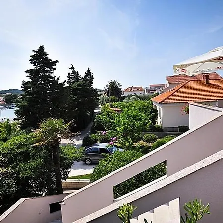 Appartamento In With Sea View, Terrace, Air Conditioning, Wifi 3617-1 *