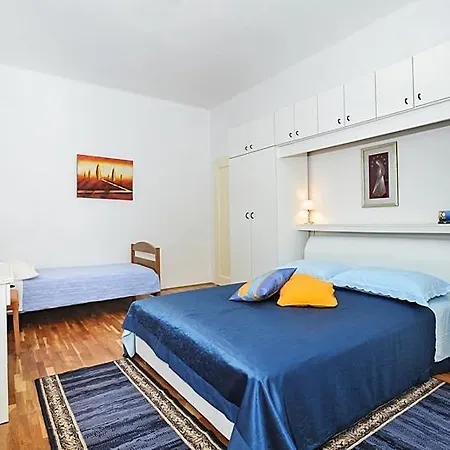 Appartamento In With Sea View, Terrace, Air Conditioning, Wifi 3617-1 *