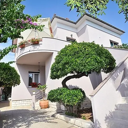 In With Sea View, Terrace, Air Conditioning, Wifi 3617-1 Poljana (Ugljan)